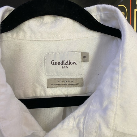 👔White Goodfellow Slim Button-up👔 - Picture 2 of 3